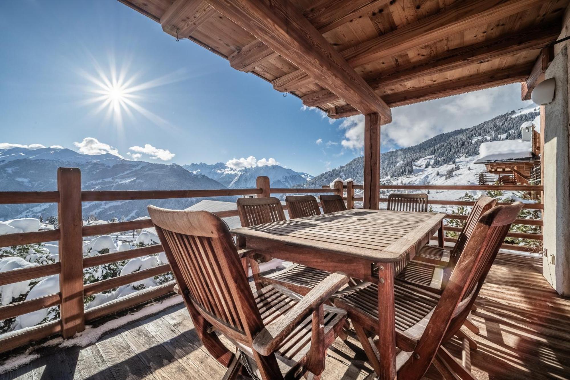 Capel Verbier - By Emerald Stay Extérieur photo