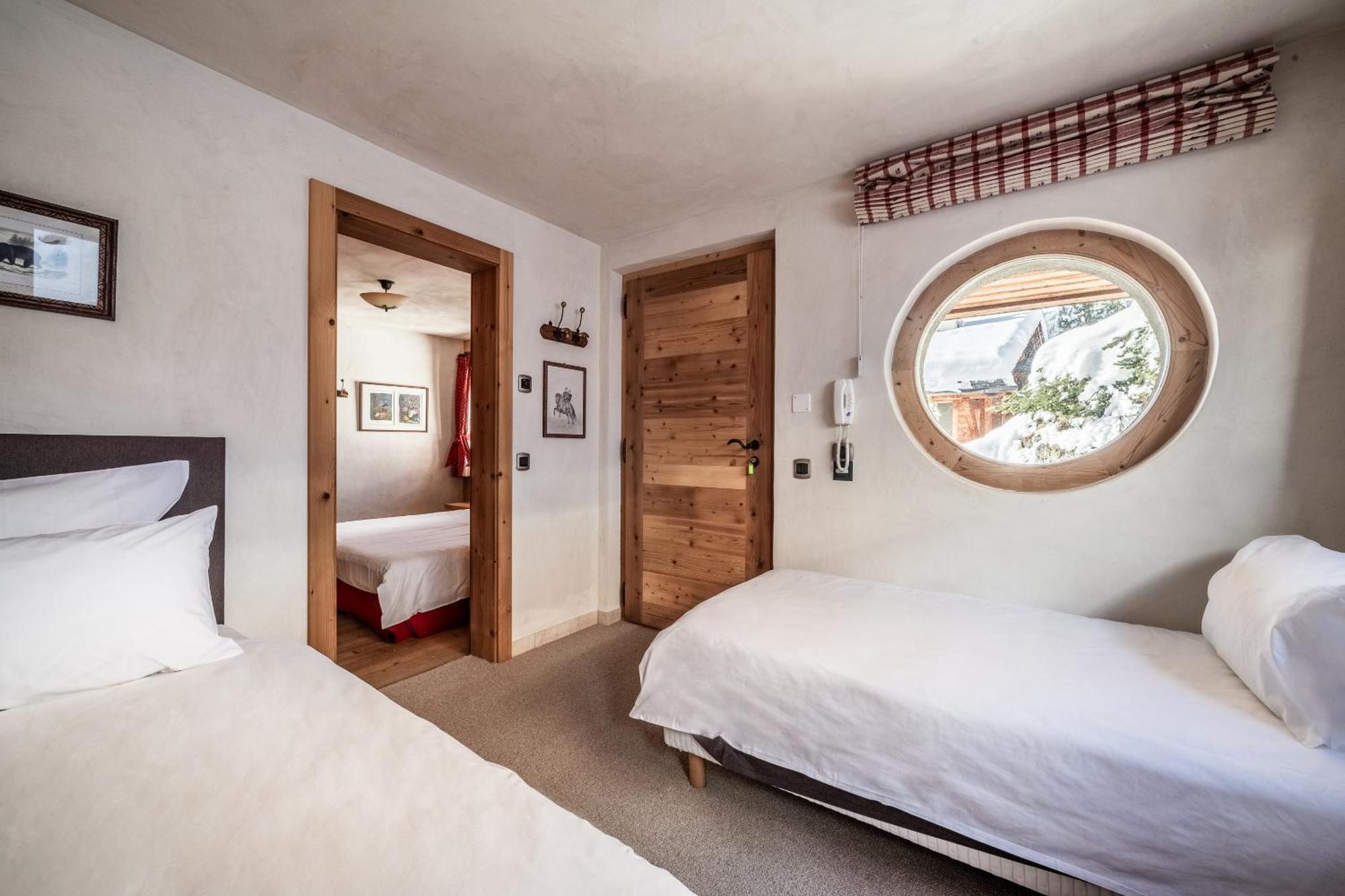 Capel Verbier - By Emerald Stay Extérieur photo